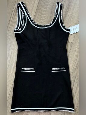 Zaria Daryn Darcy Black Tank Mini Knit Dress with White Trim Mock Pockets Sz M